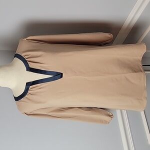 ANN TAYLOR Tan Navy Blue V-Neck Ruched 3/4 Sleeve Office Business Casual Blouse